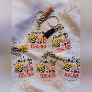 🔮NEW🔮 5pc Bee-Inspired Teacher Keychain Set